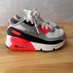 Nike, Air Max 90 QS.